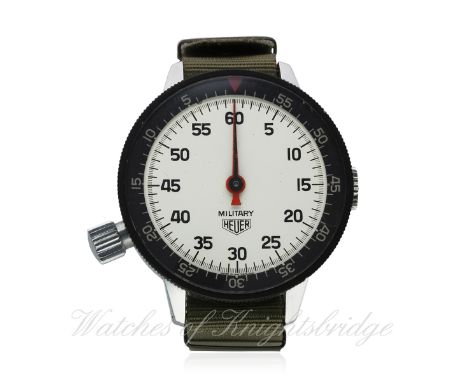 A RARE GENTLEMAN'S STAINLESS STEEL HEUER MILITARY WRIST WATCH TIMER CIRCA 1970s D: White dial with black Arabic numerals, bla