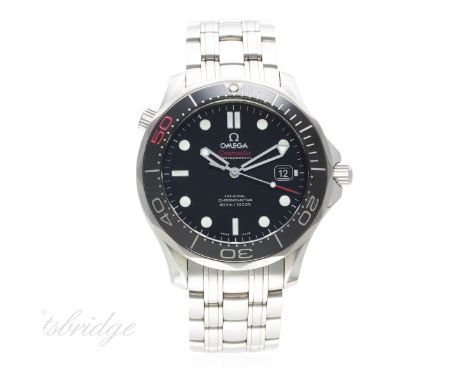 A GENTLEMAN'S STAINLESS STEEL OMEGA SEAMASTER PROFESSIONAL 300M BRACELET WATCH DATED 2012, 50 YEAR JAMES BOND LIMITED EDITION