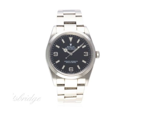 A GENTLEMAN'S STAINLESS STEEL ROLEX OYSTER PERPETUAL EXPLORER BRACELET WATCH DATED 2003, REF. 114270 WITH BOX, PAPERS & TAGS
