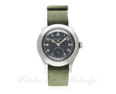 A GENTLEMAN'S STAINLESS STEEL BRITISH MILITARY W.W.W. LONGINES "GREENLANDER" WRIST WATCH CIRCA 1944
D: Black dial with Arabic