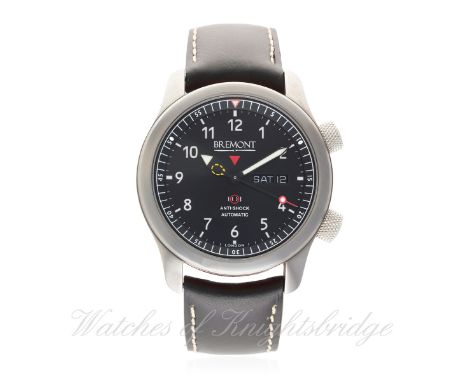 A GENTLEMAN'S STAINLESS STEEL BREMONT MARTIN MAKER MBII AUTOMATIC WRIST WATCH DATED 2010 WITH ORIGINAL LEATHER CASE, PAPERWOR