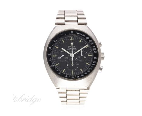 A GENTLEMAN'S STAINLESS STEEL OMEGA SPEEDMASTER MARK II CHRONOGRAPH BRACELET WATCH CIRCA 1970, REF. 145.014
D: Black dial wit