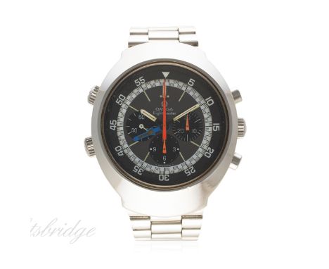 A GENTLEMAN'S STAINLESS STEEL OMEGA FLIGHTMASTER CHRONOGRAPH BRACELET WATCH CIRCA 1970, REF. 145.036 GEN. II
D: Grey dial wit