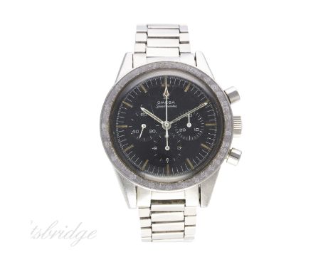 A RARE GENTLEMAN'S STAINLESS STEEL OMEGA SPEEDMASTER "ED WHITE" CHRONOGRAPH BRACELET WATCH CIRCA 1965, REF. ST 105.003-65 WIT