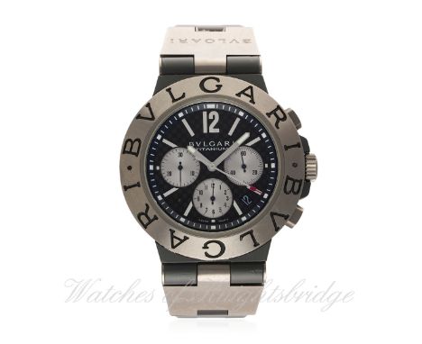 A RARE GENTLEMAN'S LARGE SIZE BULGARI DIAGONO TITANIUM AUTOMATIC CHRONOGRAPH WRIST WATCH CIRCA 2008, REF. TI 44 TA CH
D: Carb