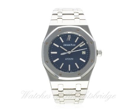 A GENTLEMAN'S STAINLESS STEEL AUDEMARS PIGUET ROYAL OAK BRACELET WATCH CIRCA 2008, REF. 15300
D: Blue "Grande Tapisserie" dia