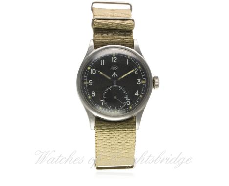 A RARE GENTLEMAN'S STAINLESS STEEL BRITISH MILITARY IWC MARK 10 W.W.W. WRIST WATCH CIRCA 1944
D: Black dial with Arabic numer