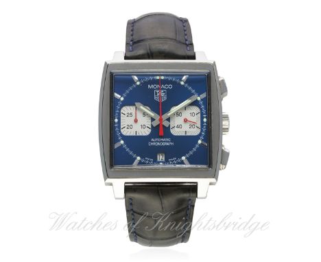 A GENTLEMAN'S STAINLESS STEEL TAG HEUER "STEVE MCQUEEN" MONACO AUTOMATIC CHRONOGRAPH WRIST WATCH CIRCA 2005, REF. CW2113-0 WI