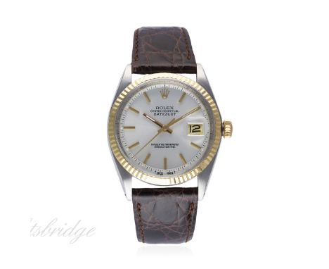 A GENTLEMAN'S STEEL & GOLD ROLEX OYSTER PERPETUAL DATEJUST WRIST WATCH CIRCA 1968, REF. 1601
D: Silver dial with gilt batons,