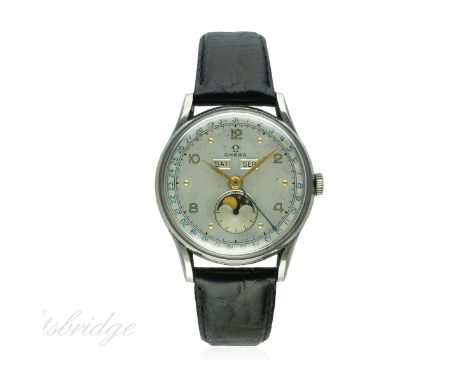 A RARE GENTLEMAN'S STAINLESS STEEL OMEGA COSMIC TRIPLE CALENDAR MOONPHASE WRIST WATCH CIRCA 1947, REF. 2471/1
D: Silver dial 