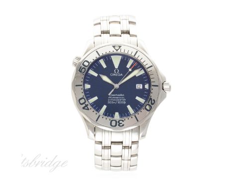 A GENTLEMAN'S STAINLESS STEEL OMEGA SEAMASTER PROFESSIONAL 300M AUTOMATIC CHRONOMETER BRACELET WATCH CIRCA 2006
D: Blue wave 