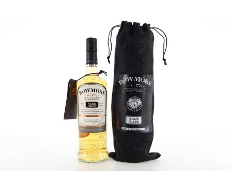 BOWMORE 2016 HAND FILLED CASK #3683 ISLAY SINGLE MALT  Distilled: 15/05/24Bottled: 27/05/2016Matured in Bourbon cask #3683Bot