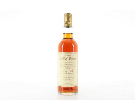 MACALLAN 1989 MALTS OF DISTINCTION SPEYSIDE SINGLE MALT  Bottled: 2001Bottle Number: 18945.7% ABV / 70cl  There are few disti