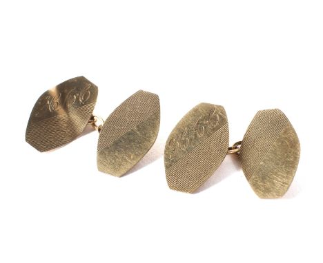 A pair of 9ct gold cufflinks with engine turned decoration, approximately 2.2g