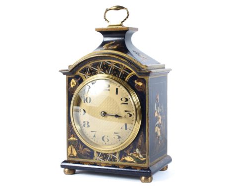 A Buren (Swiss) lacquered chinoiserie small bracket clock, 20th century, with gilt-metal chapter ring and black Arabic numera