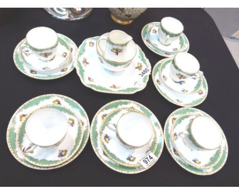 ENGLISH GROSVENOR CHINA. Ye Old England Grosvenor china and a J&G Meakin tea se