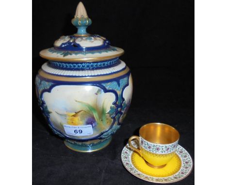 A Royal Worcester Hadley ware pot pourri vase and cover decorated with daffodils and spring flowers, together with a Royal Wo