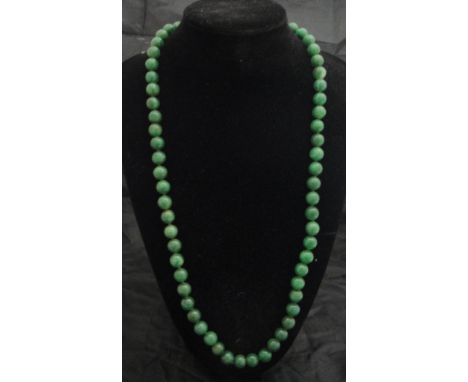 A simulated jade necklace*