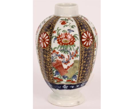 A&nbsp;First Period Worcester&nbsp;polychrome TEA CADDY of footed fluted ovoid form decorated with alternate gilded hatched a