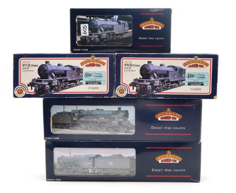 Bachmann Branch-Line 00-gauge 31-159 Jubilee 5711 'Courageous' LLMS Lined Black and 31-559 V2 'Green Arrow' 60800 locomotives