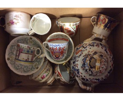 19th Century Oriental floral and gilt decorated two handled sugar basin and lid, impressed Spode mark to inside of lid, also 