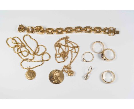 A collection of 14ct gold jewellery to include a fancy link bracelet, a garnet and diamond set  dress ring, and a sun pendant