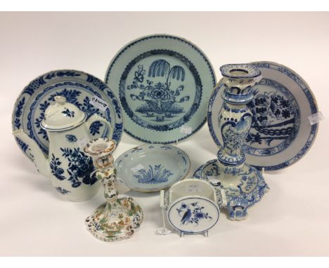 Late 18th Century Worcester blue and white teapot, 21 cms high, (A/F) also a single continental Faience porcelain candlestick