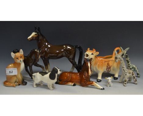 Decorative Ceramics - a Beswick matt, Springer Spaniel; a Sylvac Horse; a Russian ceramic Fox; stoneware Giraffes;  etc qty 