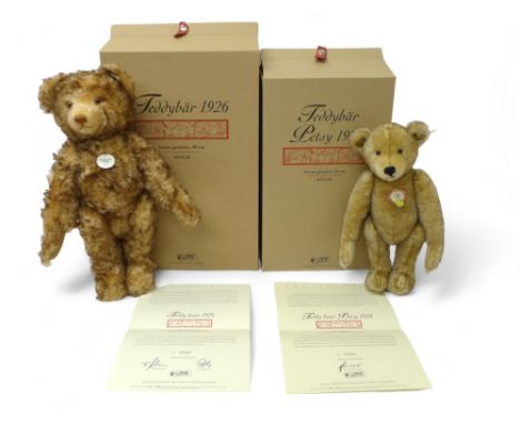 Steiff Teddy Bear 1926, brown tipped mohair, posable five jointed bear standing 40cm tall, limited edition of 5,000 pieces, n