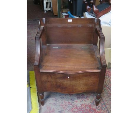 VICTORIAN MAHOGANY COMMODE 