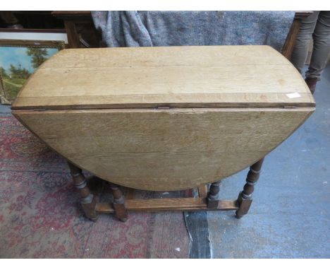 OAK GATE LEG TABLE 