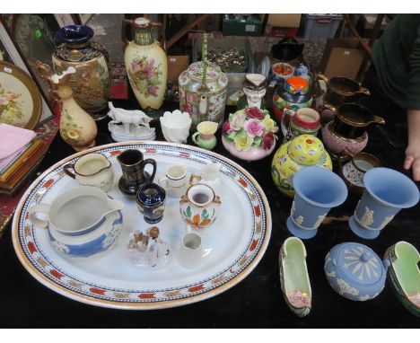 PARCEL OF VARIOUS SUNDRY CERAMICS INCLUDING WEDGEWOOD JASPERWARE, ORIENTAL AND OTHER VASES ETC...