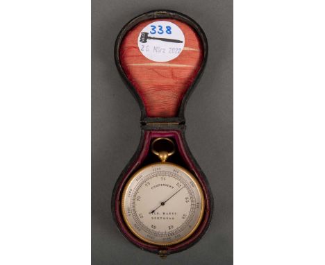 Taschen-Barometer. Dortmund, Wilh. Maess 19. Jh. Bronzekorpus, mit drehbarer Lünette. Innenliegend herausnehmbares Thermomete