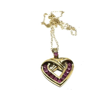 9ct gold ruby  pendant necklace (4.1g) 