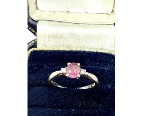 9ct Gold Diamond &amp; Ruby Three Stone Ring (1.3g) 