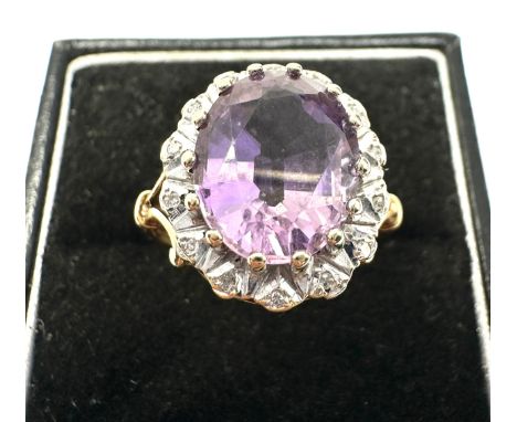 9ct gold amethyst &amp; diamond ring weight 5.2 g 