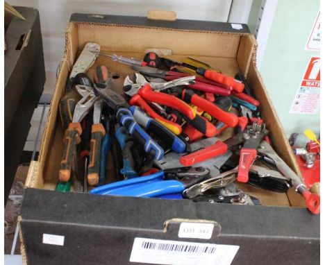 Two boxes of hand tools&nbsp;(SOLD AS SEEN)