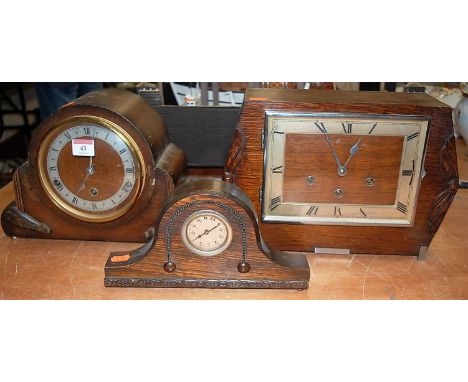 An Art Deco oak cased mantel clock having 8-day movement together with two other oak cased mantel clocks (3)