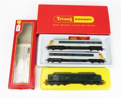 Triang Hornby OO Gauge Diesel Loco pair - (1) R555C Pullman Train 2 Car Set (2) R751 Co-Co Class 37 Type 3 Diesel - Excellent