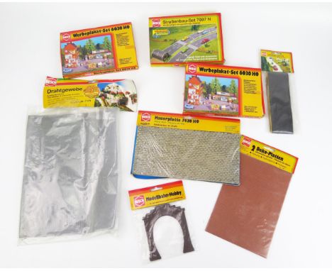 Busch OO / HO Scale Railwayside Accessoires group of 8 - model numbers 7097, 6030 x2, 7038, 7430, 7179, 7024 and 7093 - all i