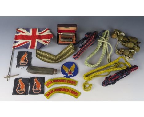 A small collection of assorted cloth army badges, buttons, shaving kit etc 