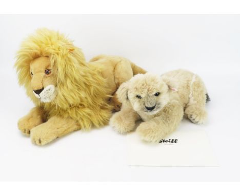 Steiff Lion Pair - (1) Leo Lion Masterpiece Jointed, alpaca wool limited edition 35cm 036552 (00717 of 3000), Leo Lion 064135
