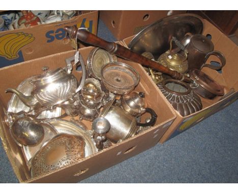 Two boxes of assorted metalware to include: various tea services; pierced bonbon dish; ladle; Elkington and Co. salts; pierce