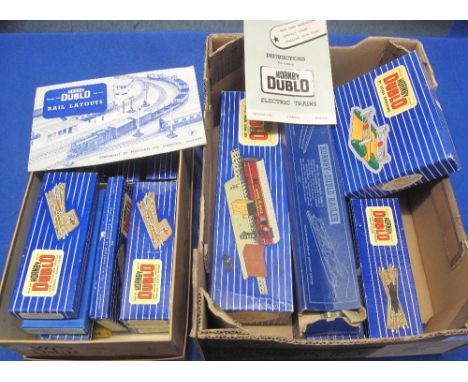 Collection of boxed vintage 00 gauge Hornby Dublo items and accessories to include: T.P.O. Mail van set; D1 Level crossing; I