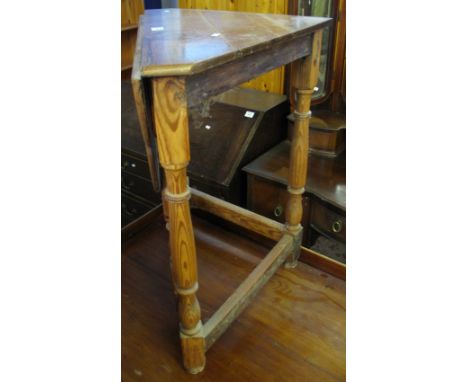 20th Century folding envelope gate legged table.