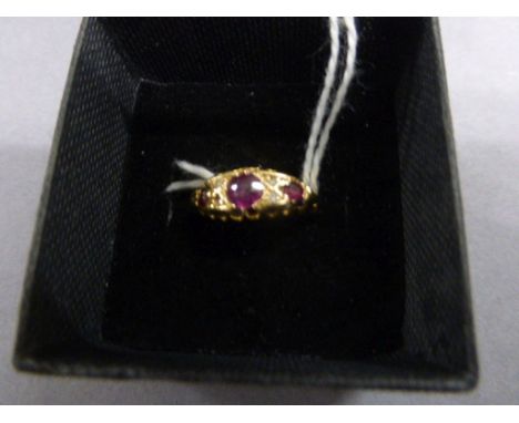 Ladies 18ct gold, diamond & ruby ring