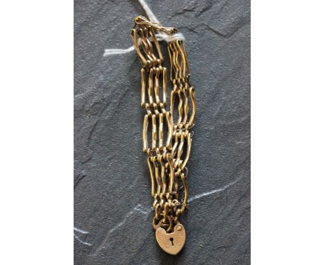 9ct gold gate bracelet with heart padlock clasp