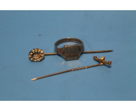 A 9 CT GOLD RING INITIALLED D G TOGETHER WITH TWO HATPINS