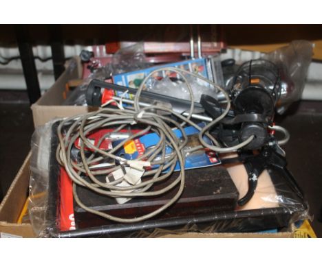 A QUANTITY OF ASSORTED TOOLS AND ACCESSORIES