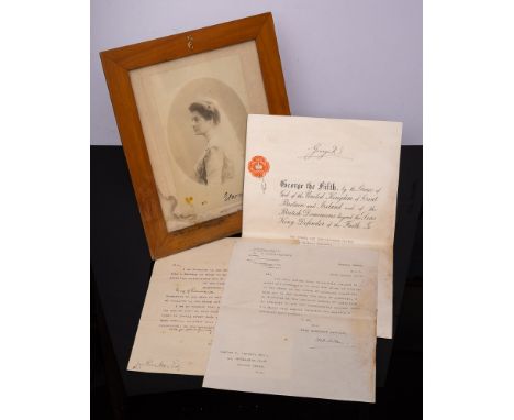 ROYALTY : Princess Eleonore Caroline Gasparine Louise Reuss-Kostritz of Bulgaria (1860-1917). A signed portrait photograph, m